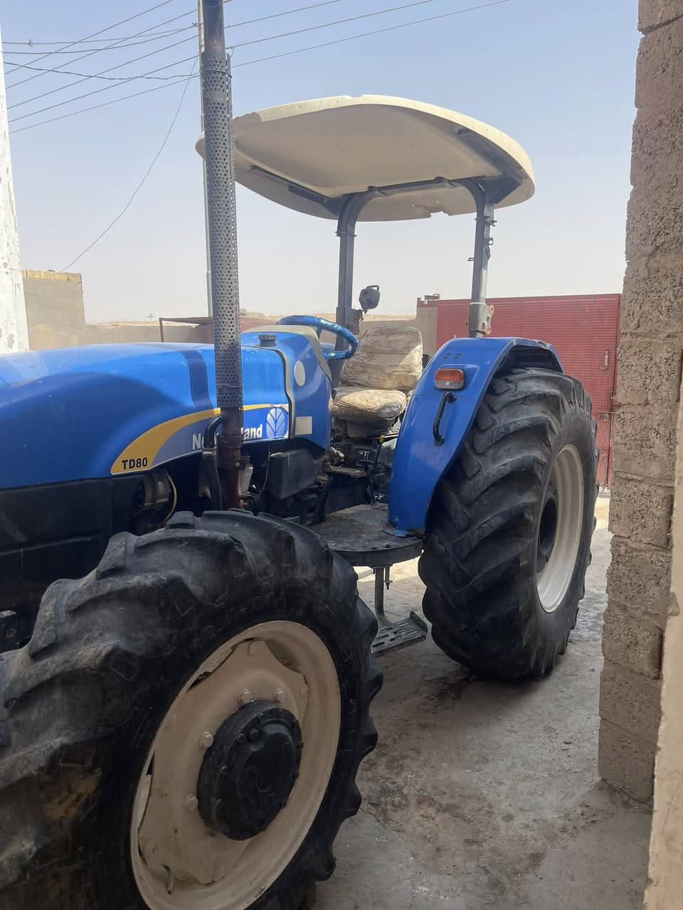 نيهولند حجم ٨٠ مديل ١٢ الرقم ديالى مكينه نضيفه وخير من الله مكاني ميسان السعر خاص ***********
