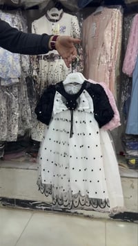 ملابس أطفال • مقاسات ١-١٣ سنة • مع رموش