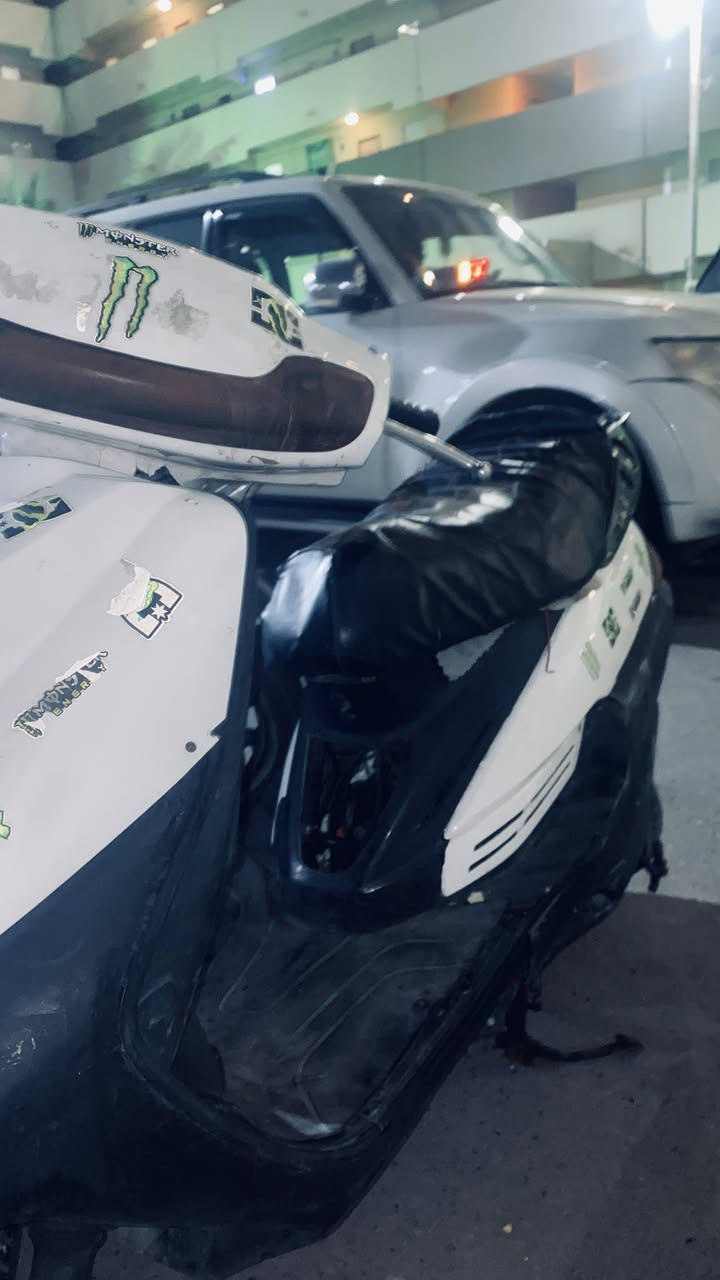 دراجه للبيع بيها شويه نقوصات مكان بسمايه رقم ***********
