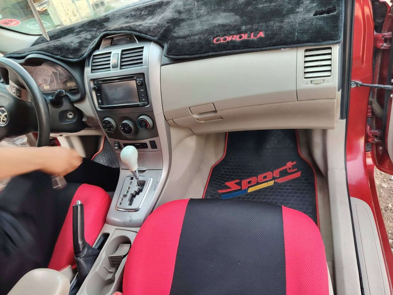 السلام عليكم كورله 2013 وارد أمريكي حادثه فقط دعاميه بدون اي داخل وبدون ارباك وبلعراق صار بيه بجامرلق الخلفي صبغ شبر أثر شخط كير مكينه خير من الله تبريد خير من الله وصدر الأمامي بي صوت يرادله ادامه شمعات لاستيك رباط رقم بغداد بأسمي وصور أمريكا وسونار موجودات بالمنشور ومكاني بغداد قرب جسر الدوار السعر130وبيه مجال ملاحضه اني مكلف بنشر لي تعجبه سياره يتصل ع رقم ***********
