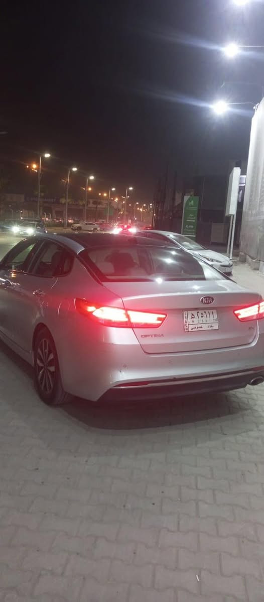 كيا اوبتما 2016
وارد امريكي سيارة فول واحد على واحد 
رادارات
حساسات
كامرة 
بصمة
تحكمات
بانوراما
مري شفط
نظام ترحيب
ستيرن هيتر 
تدفئة كشنات اربعة
سستم صوت 
مكينة ٢٤٠٠ GDI
حادثهة بجم 
مبدل باب اليمين  
مصلح الشاصي الامامي السيارة مابيهة سونار الشراي ياخذ يفحص  السعر ١١٠$ 
للتواصل   

0772 548 0308
