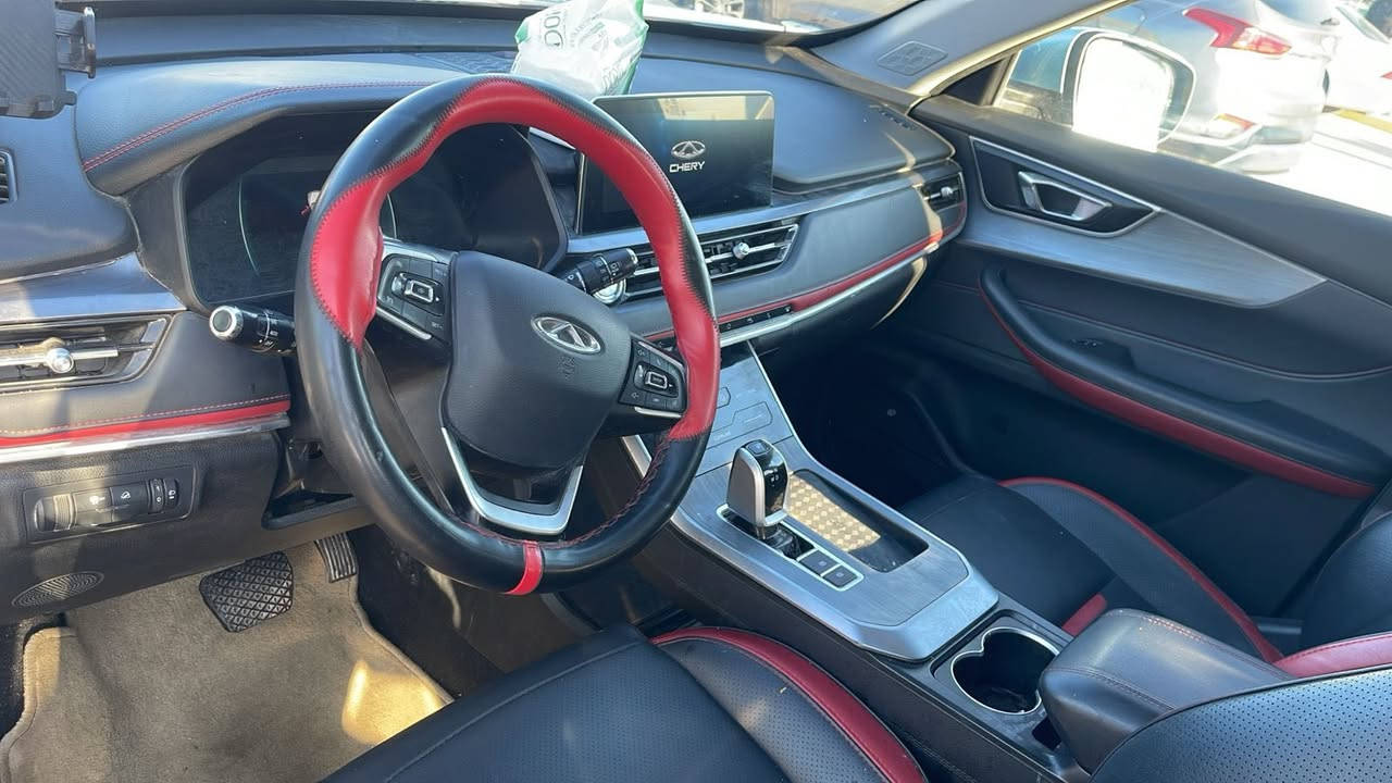 سلام عليكم شيري تيكو4برو مديل24 حره تترقم اي محافظا السياره كفاله ماعده باب الخلفي فقط لون مميز سعر السياره. 95وبيها مجال مكان السياره بصره دور الشرطه 
***********
