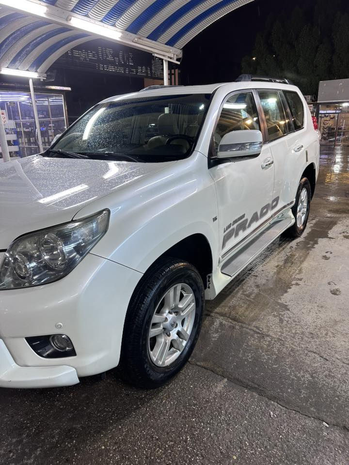 سلام عليكم
تويوتا برادو كويتية 2010 VX فول الفول  
 محرك 4000 - 6 سلندر للبيع  
السياره بدون صبغ جديدة كليا وبدون نقص 
تخم تاير جديد 
رقم بغداد جديد تحويل ثاني يوم 
مواصفاتها : 
سلايت قمارة
دبل تانكي
دفع رباعي *4
ثلاجة  
تحكمات استيرن
حساس خلفي امامي
كاميرا خلفية
رادارات
8 وسادة هوائية 
لايت زينون  
مثبت سرعة
كشنات كهرباء عدد ثنين 
اشارات بالمرآة
كشنات جلد
تدفئة  كشنات امامية    
شاشه اصلية    
مانع انزلاق
سبير تعليگ 
هوك خلفي  
بصمات اثنين   
طفايه + عدة كاملة  
مري جانبي كهربائي (شفط)
عدة طوارئ
7راكب 
٣قطع تبريد  
بلوتوث
مشغل CD
منفذ AUX & USB 
اضائة داخلية ليد شمسي بل بيبان 
السعر 26,300 $ 
يعني 263 ورقة
موقع السيارة بغداد   
الاستفسار اكثر الاتصال 

 ***********
