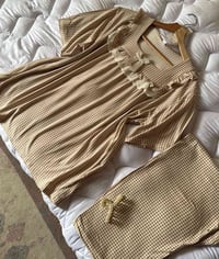 درزن توصيل مباشر • مقاسات XL XXL • اسود احمر بيجي