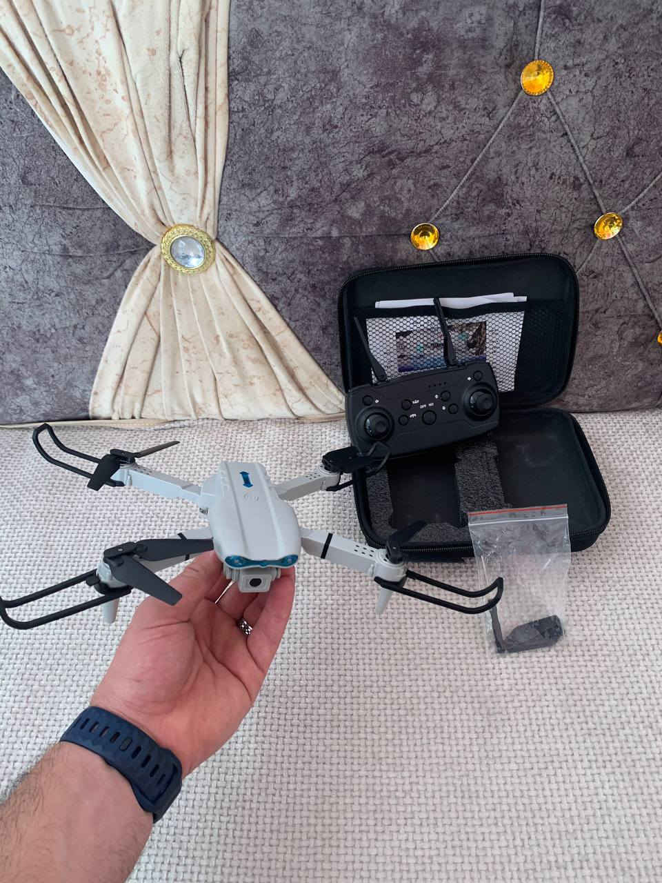 درون تعليميه
للبيع مستخدمة عله كد الفحص 
الملحقات 
💫حقيبة
💫 جوستك
💫مراوح احتياط عدد 4
💫مفك براغي 
💫كيبل شحن 
💫واقية حماية للمراوح

السعر 25 الف والتوصيل مجاني 
للاستفسار  واتس ابـ ***********
