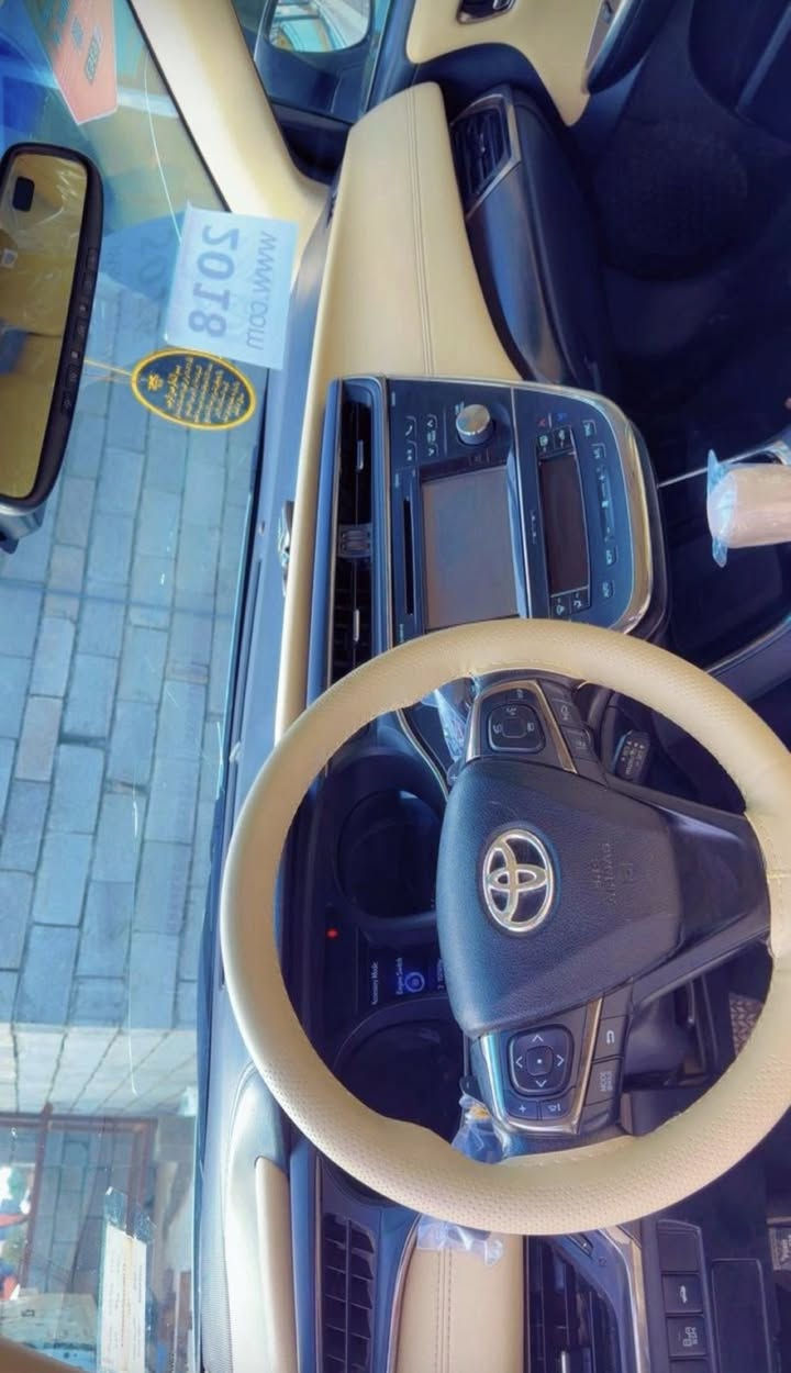 السلام عليكم ألصلاة على محمد
أڤلون للبيع موديل 2018 
فوووول مواصفات لمتد 
ثلث قطع صبغ فقط 
صلاح الدين تحويل 
السعر 190 وبيها مجال للشراي 
*********** 
اتصل وتدلل
