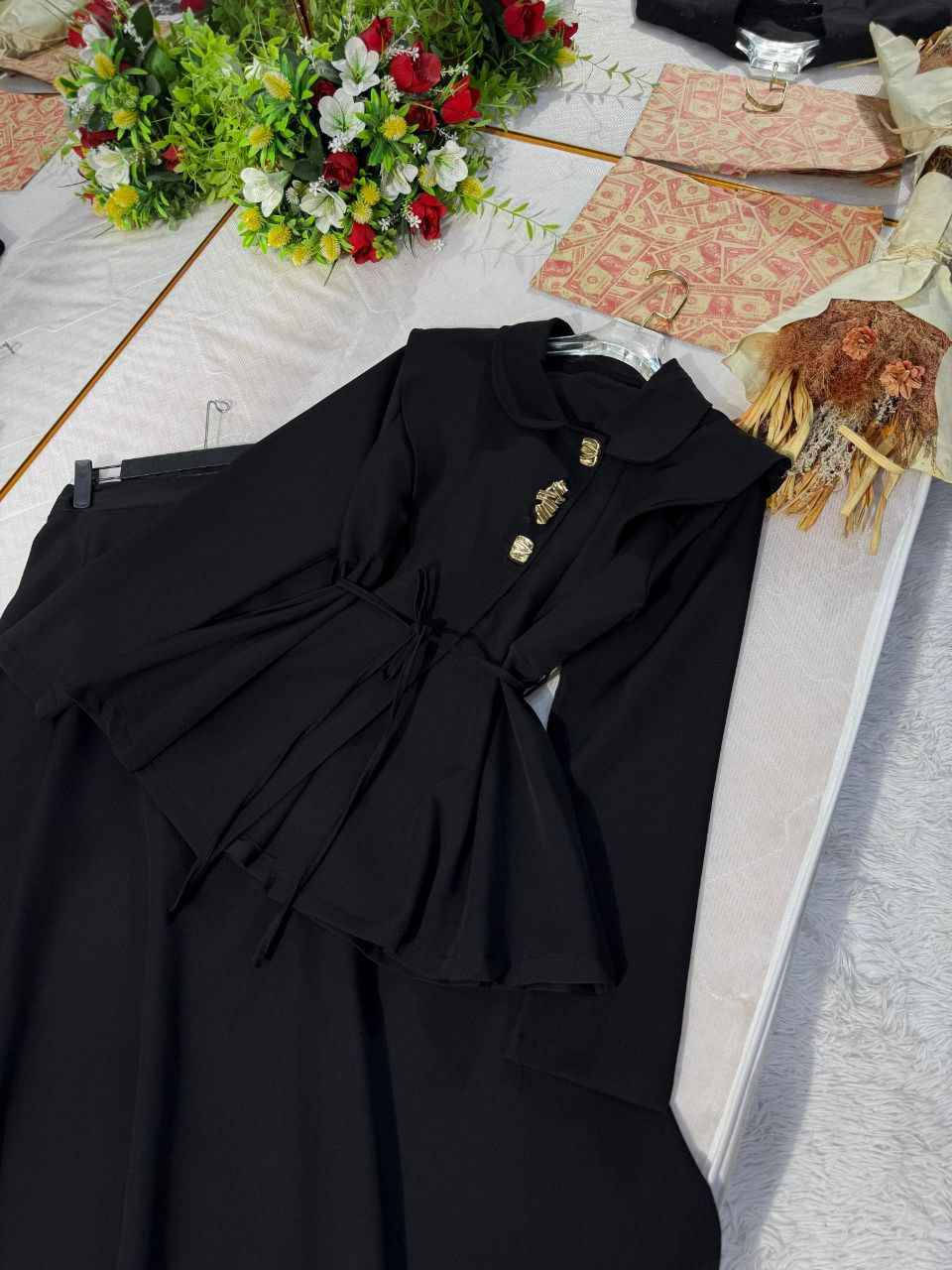 الكولكشن الرمضاني يبدأ من هنا 

ووصل الجمال وترند الموسم

طقم قطعتين ستره مع تنوره

خامة دابل  ايطالي كوالتي جدا عالي 

قياس   38 40 42 44 46 48 بغداد, العراق


**إذا كنت صاحب هذا الإعلان وتريد حذفه لأي سبب، رجاءا أرسل رسالة إلى الدعم الفني**