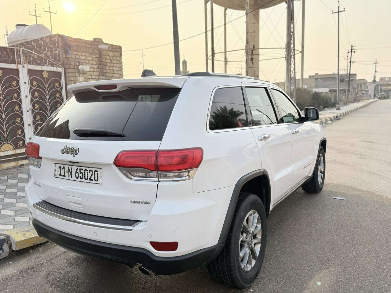 السلام عليكم جيب 16 امريكي فول عده الفتحه
‭0773 179 0622‬
