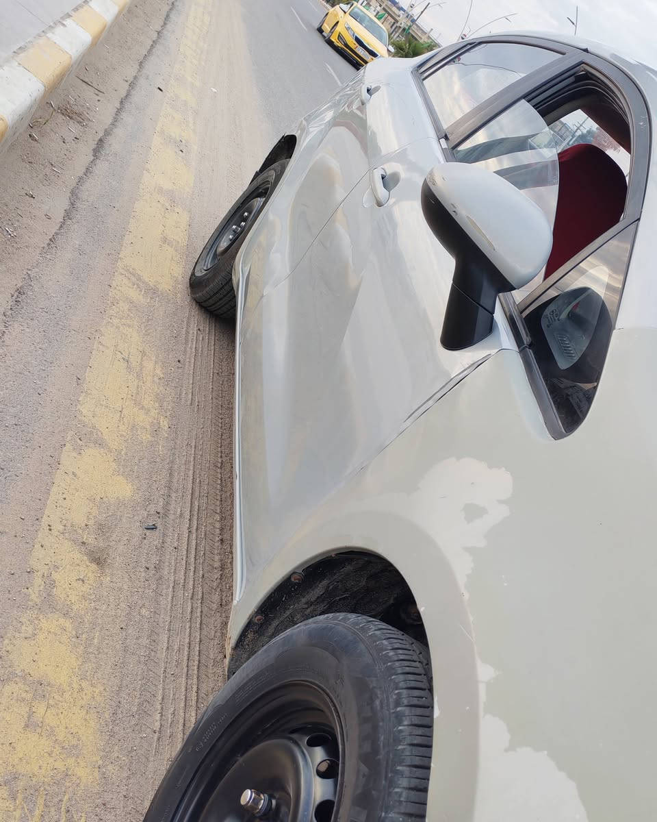 موديل 13 خليجي  منضومه تبريد جديده مكينه كير حلوات. تخم تاير حدايده نظيفة رقم ذي قار باسمي سيارة لونها جارد. بس. بيها ضربة من جنطه. صفحه السايق  ب64وبيها مجال بسيط***********

