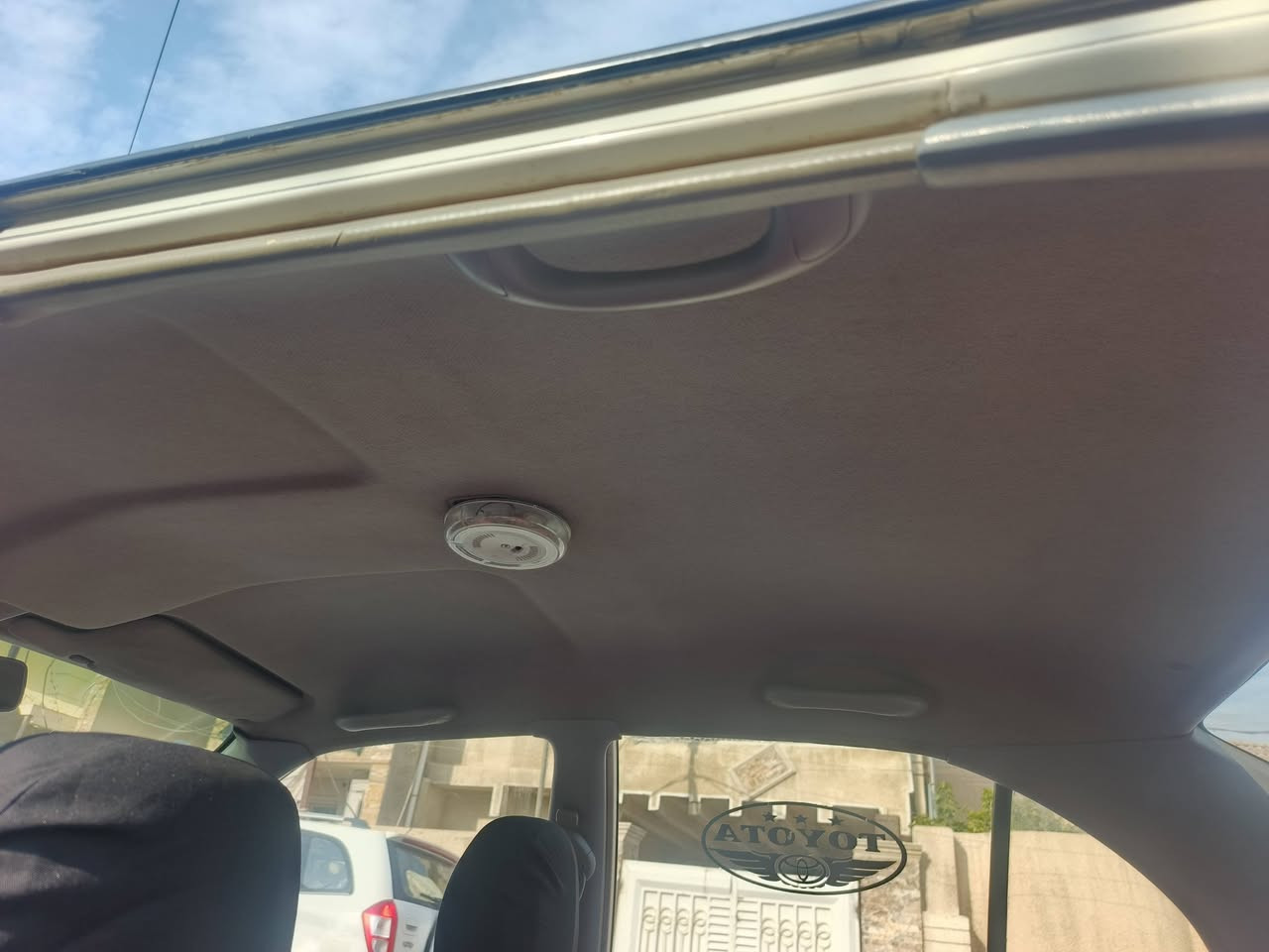 السلام عليكم
كورلا تيرسل موديل ١٩٩٦ 
السياره جاهزه مكينه وكير كهربائيات 
صدر ٩٠ بلمية
تايرات نظيفه 
والكشر مثل ما موضح بالفديو والصور
السعر ٤٥ وبيها مجال بسيط للشراي
موبايل ***********
