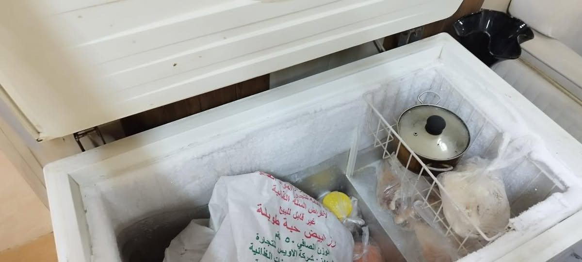 مجمده للبيع نوع بيكو 14قدم شغاله سعره 145بيه مجال تواصل خاص او رقم ***********

