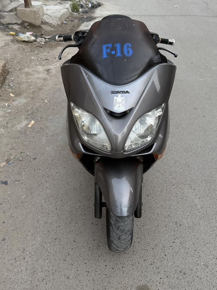 فورزة 0️⃣ 8️⃣للبيع  بصمة مكينة ناعمة جاهزة
نكرة سلف كهربائية كلها شغالة منضومة زنون أورق كاملة شلعة ومعدل دراجة  اي نقص ما بيها  سعرها  (950 )مكاني بغداد المدينة الصدر تصال ***********
