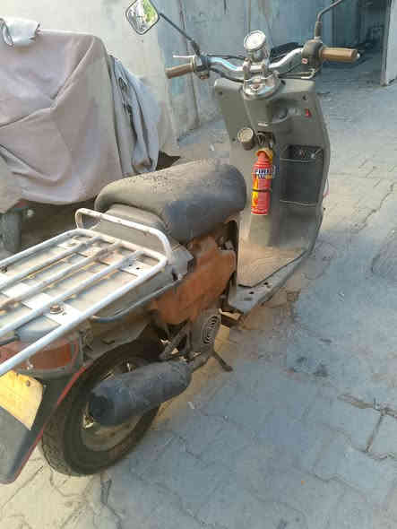 اخوان بيكم 60 كلاسك شغالة بيهة كابرتير اصلية مرة وحدة امجفتة نقص بس كفرات فقط وباتري تشتغل سلف السعر/250/الشراي يتصل ممتواجد على فيس/***********/مكاني بغداد الحرية
