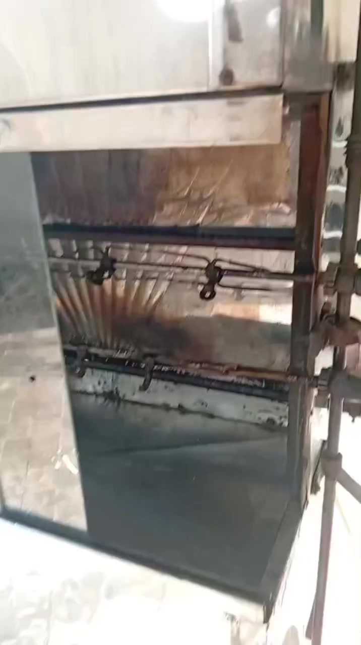 شوايه سل ستيل 3شيش نظيفه
بدون ماطور السعر 125 

شهربان حي العسكري شارع ابو عامر. 

للتواصل ***********
