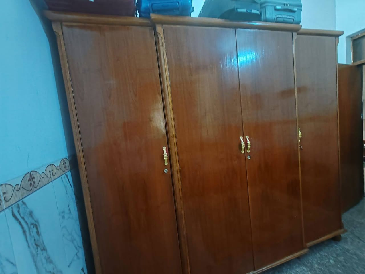 غرفه نوم نجاره عراقيه خشب ثقيل درجه اولى كنتور 4 باب مع سرير وميز مرايه وكومديات
مكانهم البلديات شارع المصرف 
الاستفسار خاص


**إذا كنت صاحب هذا الإعلان وتريد حذفه لأي سبب، رجاءا أرسل رسالة إلى الدعم الفني**