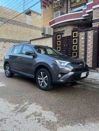 للبيع فقط Rav 4 XLE   وارد كندي   // تويوتا راف فور موديل 2018  //   (...