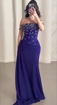 بدله • ملبوسه نص ساعه • فيها مجال