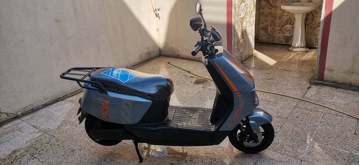 مطار شحن للبيع انطيك باتريات نص عمر 425 في مجال شيء قليل***********
