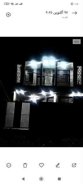 للبيع بيت مقابيل حي الشرطة 
المساحة 126م واجهة 7 نزال 18
بناء حديث سنة البناء 25 كونكريت مسلح طابقين يحتوي 4غرف صالتين استقبال مطبخ صحيات طارمه 
علما البيت نقص أرضية  ولبخ الطابق الثاني 
يباع نقد أو مبادرة السعر ب 110 
 مقابيل ساحة عرض الشارع 20متر
للاستفسار مراسلة الصفحة أو الاتصال  ***********
