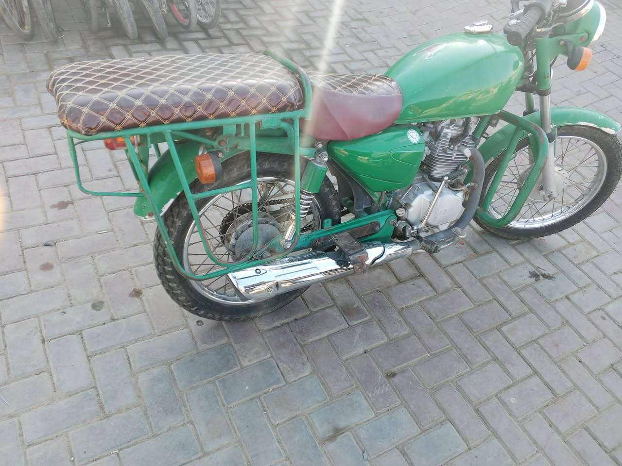 دراجة هندي للبيع 
مكفول من تنقيص تبخير كهربائية شغاله 
نكره سلف نكره هندر ماطور جاهز وكله شغال 
السعر 375 وبي مجال 
الاتصال على الرقم 
*********** أيضا بي واتساب
