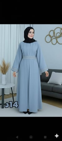 عباية قطعتين • قماش سي واي • مقاس ٦٠-٩٠ كجم