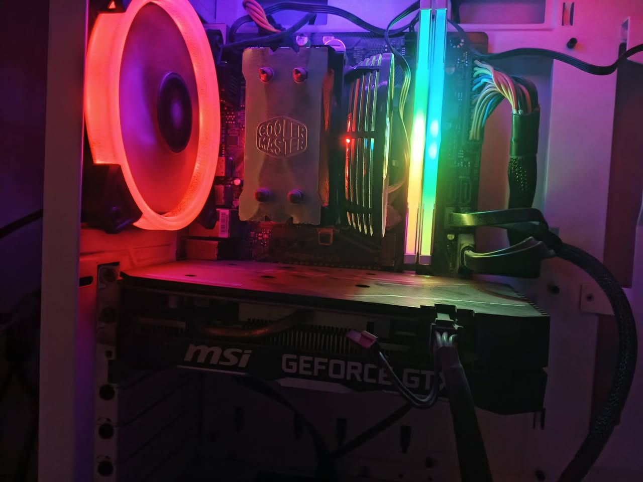 السلام عليكم فقط كيس للبيع
I5 10400f

H410M H V3

GPU 1660 6GB

RAM RGP 16 GB DDR4 3200

باور سبلاي 600

هارد 128 ssd

HHD 1TB

السعر 500 قفل قفل قفل غير قابل للنزول

*********** فقط واتساب

العنوان بغداد الشعلة لايوجد توصيل
