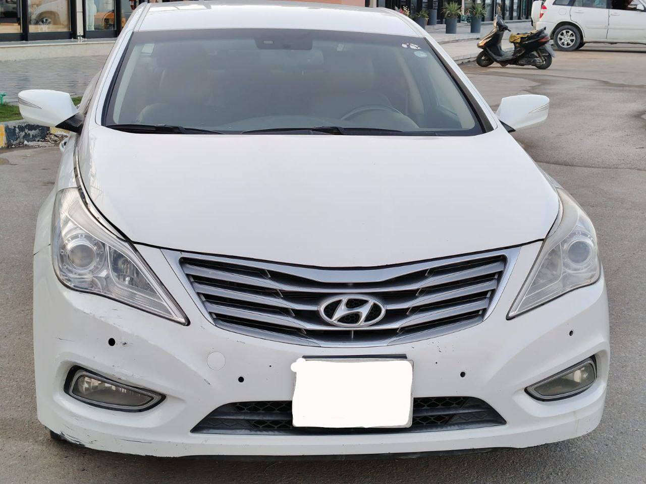 سلام عليكم ورحمة
للبيع فقط هونداي ازيرا خليجي موديل 2015 رقم أربيل وكاله تحويل كله مضمون بسم شركه السياره جاهزه على اخر حبايه تراي زيرو مكينه ما مفتوحه فول عدة الفتحه بصمه تحكم ستيرن تبريد خلفي امامي بردات سلايت ويل 18 شاشه وكامره وحساس خلفي امامي مواصفات عاليه مكفوله ما عده طرف البنيد يم اللايت والباقي كفاله مكان السيارة نجف السعر 108 وبيها مجال فليل بيها غرامات 3اوراق ينزلن من السعر الرقم ***********
