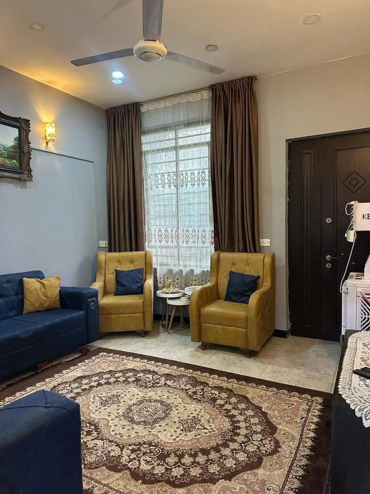 #سلام_عليكم
#دار_للبيع_مساحه_120_متر_واجه_8اونص_اونزال_14

يحتوي على 3غرف نوم+ستقبال+مطبخ+صاله+صحيات 2

طابو زراعي سند ٢٥ إقرار محكمه الدار كله طابوك 

العنوان)؛ بغداد الدوره جمعيه خير الله بل زراعي مال جمعيه

الستفسار *********** *********** ***********
