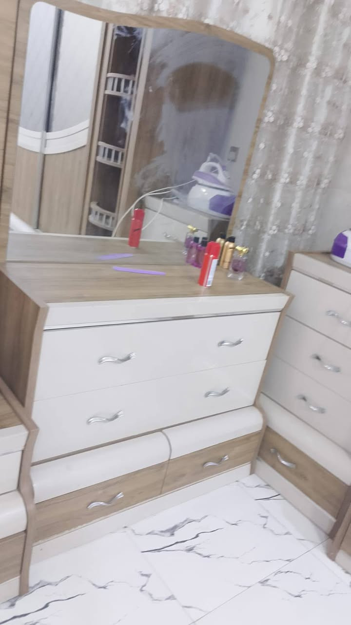 غرفه اخشاب تركي الباب الاول 
الخشب الثكيل نظيفه كلش استخدام قليل 
ملحقاتها كامله  بل عافيه ع اليخذها

للاستفسار خاص


**إذا كنت صاحب هذا الإعلان وتريد حذفه لأي سبب، رجاءا أرسل رسالة إلى الدعم الفني**