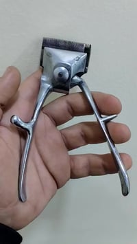 مكينة حلاقة قديم 07705403580