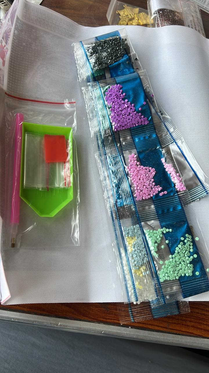 لوحات ماسية
سعر القطعة الفين 
متوفر اكثر من ١٠ قطع


**إذا كنت صاحب هذا الإعلان وتريد حذفه لأي سبب، رجاءا أرسل رسالة إلى الدعم الفني**