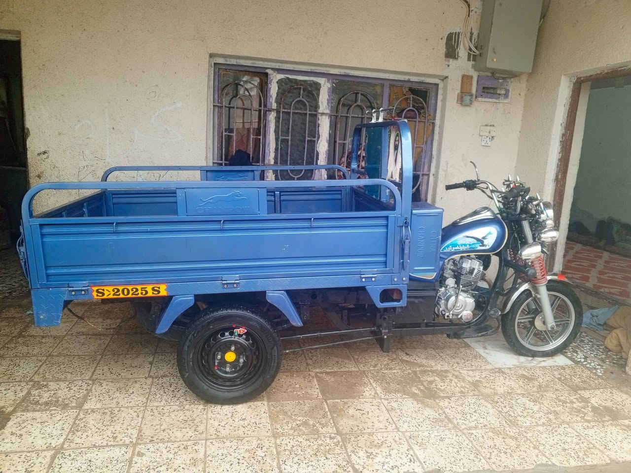 سلام عليكم ستوته للبيع 23 مكينه 24 ستوته خير من الله ما عايزه برغي رقم وسنويه العنوان ديوانيه الحمزه الشرقي وهذا رقمي ***********
