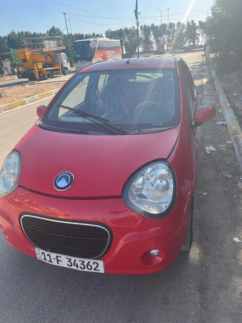 باندا للبيع 2012 مرقمة بغداد بأسمي
كير ومحرك مكفول كفالة عامة 
تبريد شغال 
ماشيه 86 
شاشة وكامرة 360 درجه 
بيها صبغ جاملغ خلفي يمين 
السعر 52 ورقة وبيها مجال شي بسيط 
***********
واتساب وماسنجر
