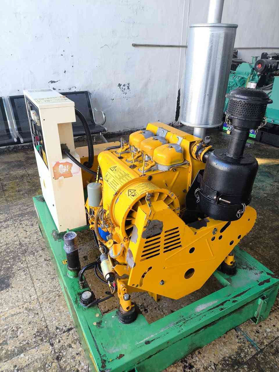 كراج مهند المختار الصناعه الجنوبيه اربيل دوز الماني ابو الصاروخ ثلاثه سلندر 31 كي في
بلاديه فول اوتوماتيك نظام ذاتي 
سعر المولد 40 ورقه 
تواصل معي على الخط او واتساب 
***********
خدمه توصيل موجوده كل محافظات العراق
