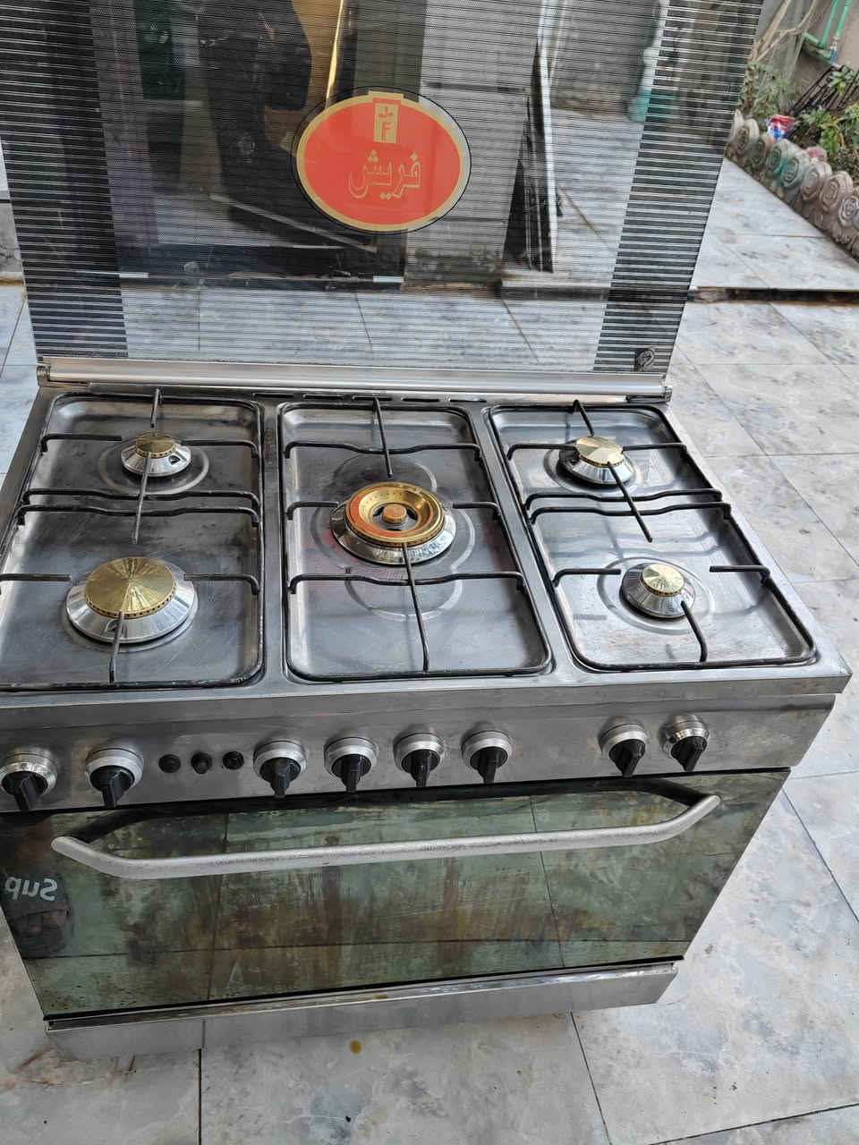 سلام عليكم
طباخ نوعيه فريش مصري كلش جديد
ناره خير من الله
الفرن شغال فوگ وجوه
السعر 160 ألف وبيه مجال بسيط
العنوان الصويره حي الربيع قرب حسينيه مسلم ابن عقيل
الهاتف ***********
