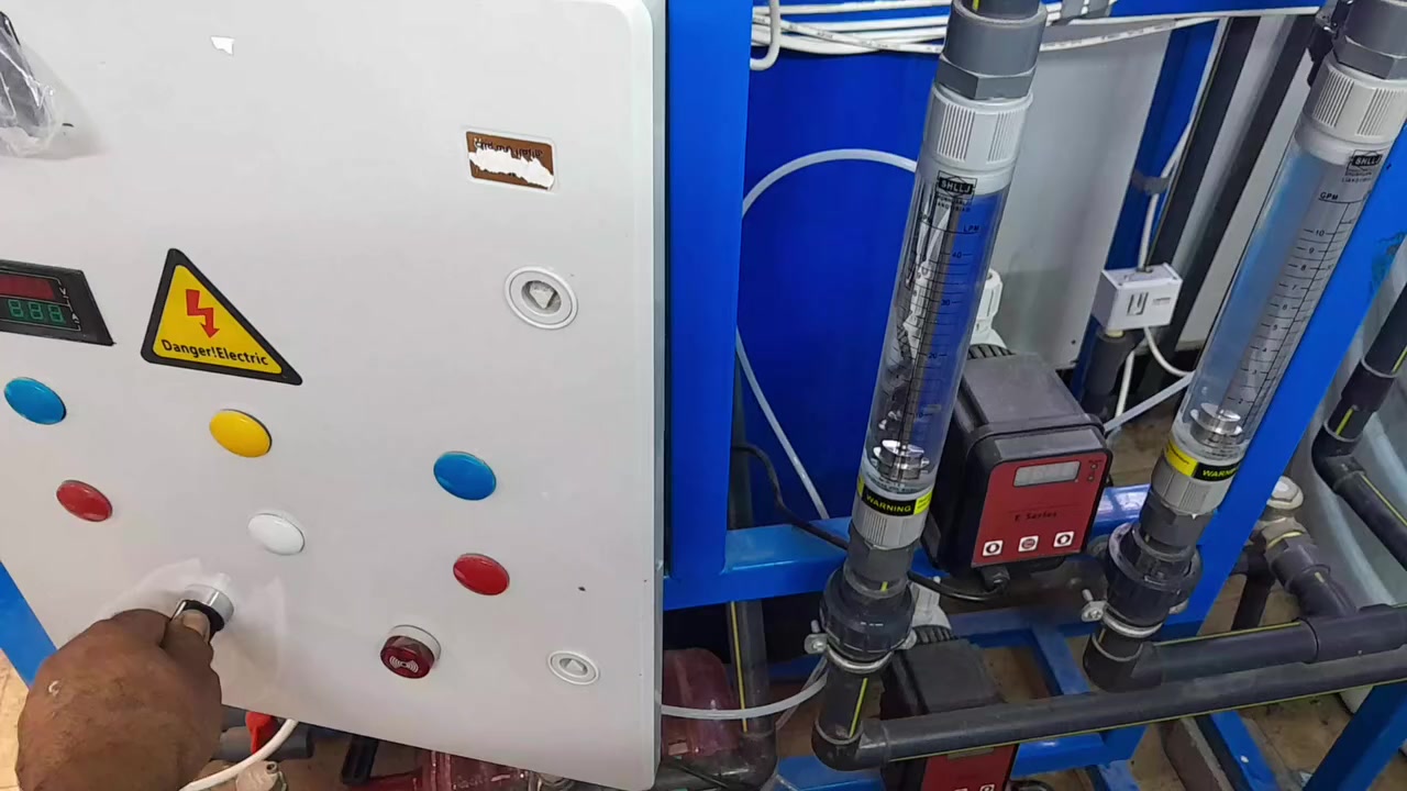 محطه مياه اراو بدون تدخل بشري 
١٠٠٠لتر بلساعه 
المتوفر حاليا شاصي ستل ستيل 
***********
***********
بغداد الوزيريه الصناعيه
