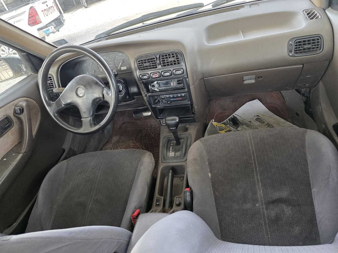 سلام عليكم نيسان بريمرا اوتوماتيك  بلاديه مديل ٩٣ رقم ديالى انكليزي بسمي تحويل مباشر سنويه جديده مكان النجف الحيدرية ***********السعر ٣٣ ورقه
