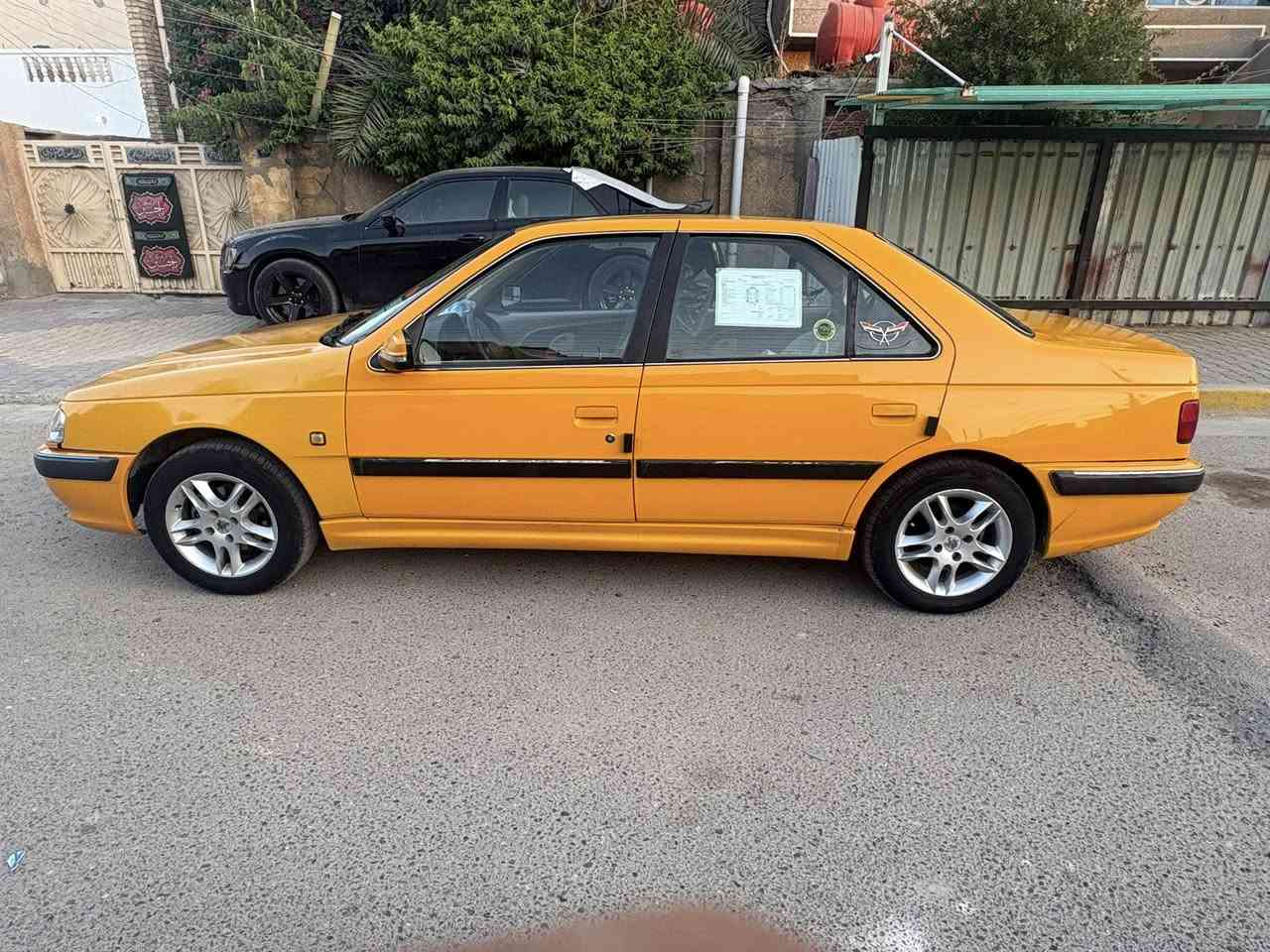 سلام عليكم بيجو بارص سيارة جديدة ومرتبة بيها خشم البنيد وجاملغ مبدل سيارة بيها منضومة غاز بس يرادلها فلاتر كاملة مكملة مكاني حسينية الراشدية ***********@

