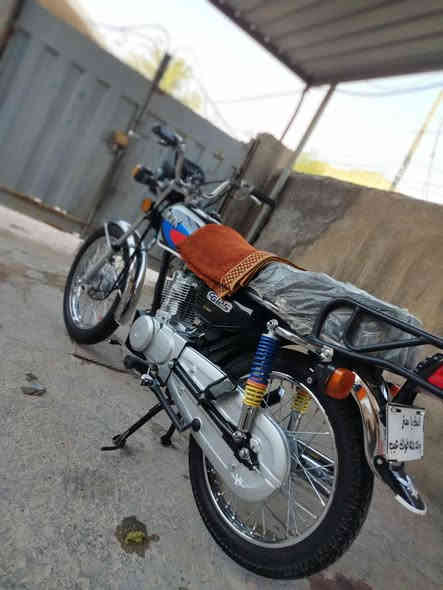 سلام عليكم دراجه لبيع موديل 2024 مكينه 25 صالنصه مال اصلي دراجه نضيفه مكفوله 725وبيه مجال ماتشتري طلع كبل رقم***********
