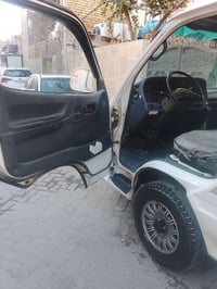 سياره فتون 2009رقم انكليزي بغداد السياره بلاديه كلها بس الوزره معمره ا...