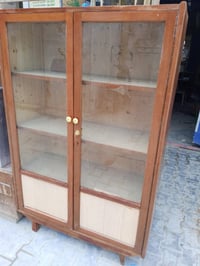 مكتبه صاج • نظيفه • ١٫٦م×١م