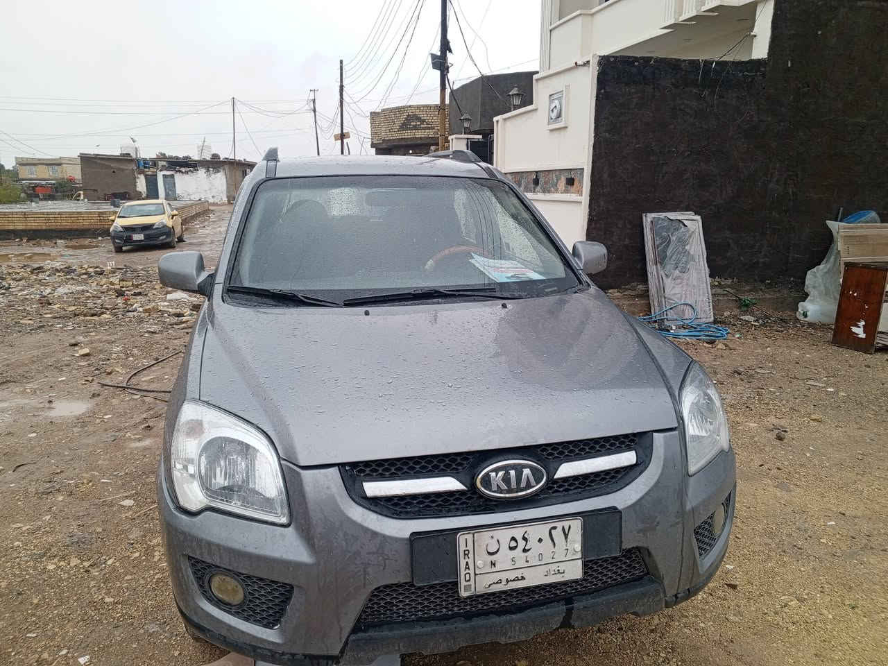 كيا سبورتاج موديل 2009 للبيع محركه سته سلندر وارد امريكي جير مكينه حداديه تخم تاير تبد تدفئه كله خير من الله السعر 95 شراي ينتصر هذا رقمي مكاني بغداد فلكه المدائن قرب البسمايه ***********
