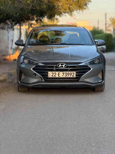 السلام عليكم النترا ٢٠٢٠ سعر ٩٨ ورقة  قفل قفل قفل سياره بيها ضربة جهه سايق مصبوغه عام اكفل الكص والدواخل يعني لالغد ولاشاصي بيها سياره جاهزه وكل نقص مابيها مكينتها ١٨٠٠ دوش جاهزه السياره فول لمتدد تحويل مباشر السياره احلى من صور بعد مكان السياره بغداد العامرية شارع المنضمة *********** بغداد
