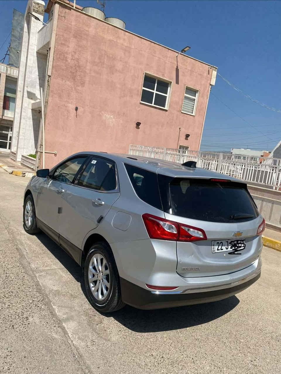 شوفرليت ايكونوس أمريكي 2018 مواصفات LT. AWD  فول مواصفات بدون سلايت بيه 3 قطعه صبغ جملخ بابين بدون داخل  سعر 116 مجال مكان سيارة عقره تلفون ***********  وتساب ***********  تحويل غرامه بشرط
