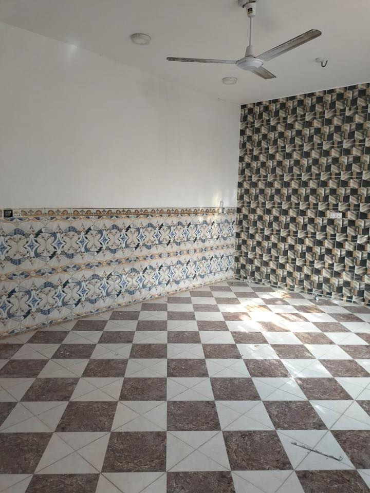 دار سكن العزه القديمة قرب الدجيلي طابق واحد مساحة 250متر 
الاتصال على ***********
مصفر
