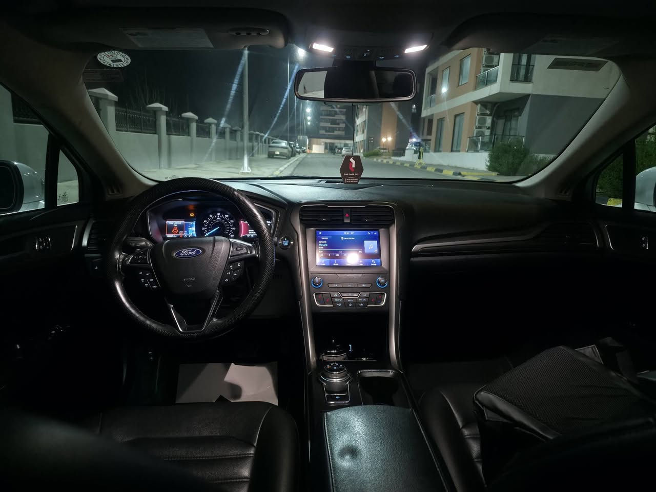 Ford fusion 2019 SEL full option 
Rangi spi 

98,000 miles  

Musafat SEL full option  

فۆرد فوژین  مودێل ٢٠١٩ رەنگی سپی بەفری  مواسەفات  SEL فول فول   سلاید  رادار ئاوێنە،راداری خەتی جادە، رادری ئمرگینسی برک، کوشین کارەبای کوشین جلد کوشین هیتەر،

لایتی تیتانوم لەگەل پێچکردنەوە دەسوری 

ویل  قەبارە ١٨ 

بەسمە و کامیرا 

دوو پارچەی بۆیاخە چامرغی پێشەوە و دەرگای  دوای سەیاق ئەرباگ بەس پەردەی  تەقیوە  سەیارەکی زۆر جوان و بێکێشەیە 

مەکینە ١.٥ توربۆ  گێر ومەکینە  بێکێشە بە شەرت  بی کرانەوە 

٩٦٠٠٠ میل  ڕۆشتوە 

نرخی  ١٢٥ وەرەقەو ماعامەلە  

0750 452 0919
