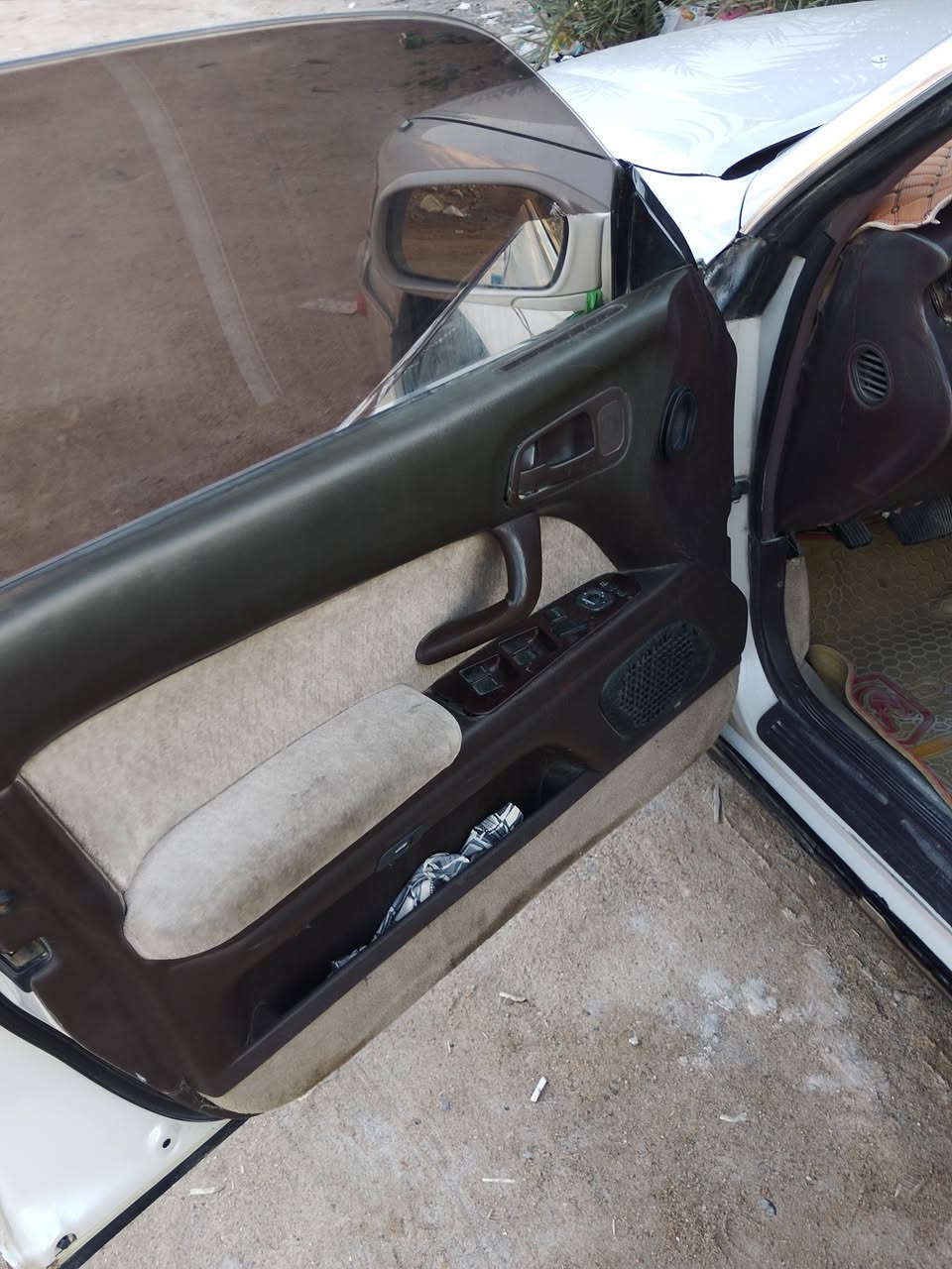 سياره بطه موديل 92 لون لؤلؤي بلاد مكفوله كير محرك بدي كص نقل جثه رقم بصره
السعر 60 ورقه وبيه مجال
للتواصل ***********
وات ساب
