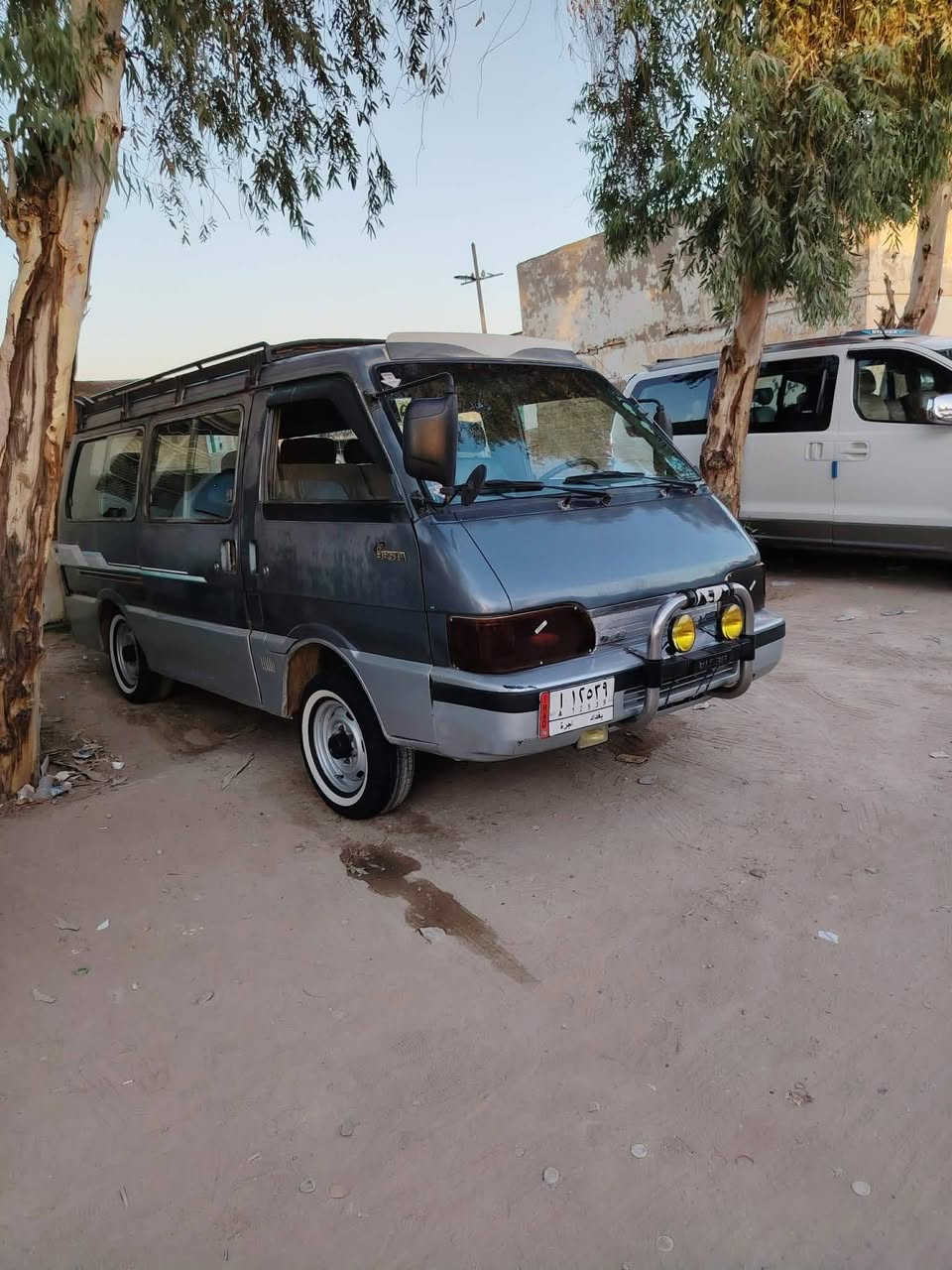 السلام عليكم  كيه بسته للبيع مديل 93 سياره سيليفون  بلاديه مكفوله كفاله عامه شواصي بلاديه كلى وضع الشركه تخم تاير حداديه كير مكينه كله كفاله كهربائيات  كله شغاله  السعر 60 وبيه مجال العنوان حله حي عسكري  الاستفسار على على هذا الرقم*********** مصفره هيه وغرامات اسويلك وكاله
