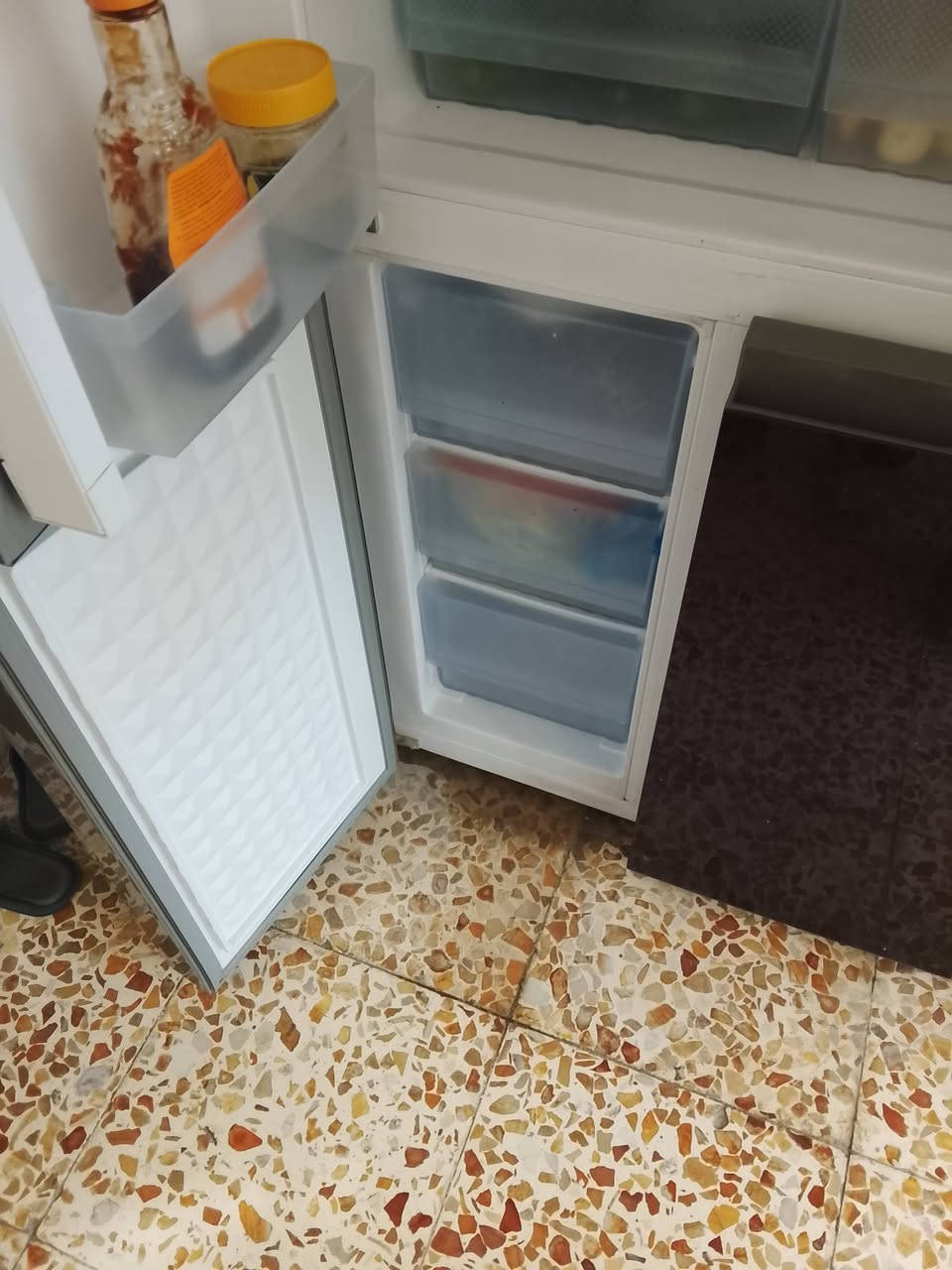 السلام عليكم ثلاجه للبيع المكان الشعب السعر 750 وبيه مجال


**إذا كنت صاحب هذا الإعلان وتريد حذفه لأي سبب، رجاءا أرسل رسالة إلى الدعم الفني**