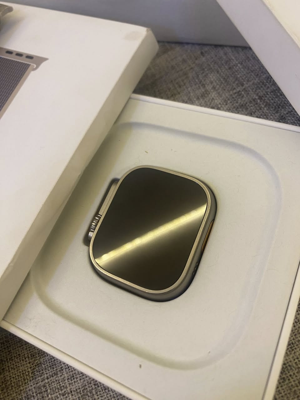 ساعه أبل ⌚️ وكالة
اللترا   1️⃣ تيتانيوم طبيعي
حجم  4️⃣9️⃣  ⛩️
                     بطاريه 9️⃣1️⃣🔋
نظافه  1️⃣0️⃣0️⃣💯💯 
مركز سيمو المايسترو دورة شارع الصحه
👉👉***********
اتصال 📞واتس اب /للحجز
ضيف  الصفحه👉👉 ليصلك كل جديد يخص منتجات ابل
